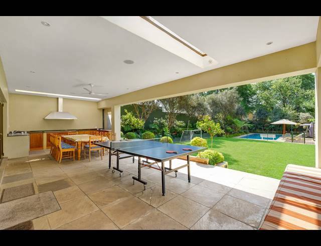 7 BEDROOM HOUSE FOR SALE IN ORCHARDS